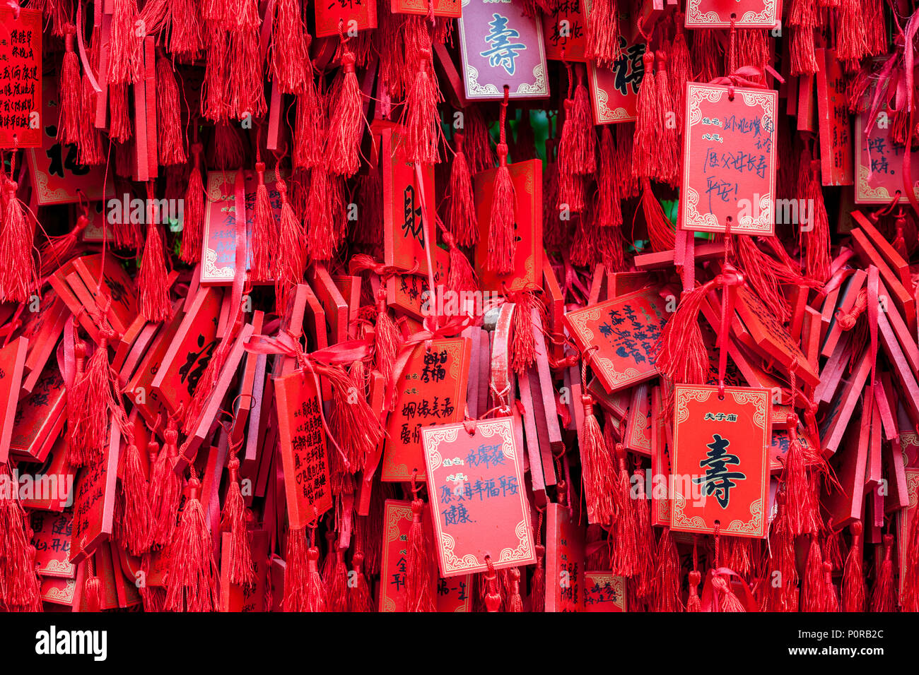 Nanjing, Jiangsu, Chine. Prières pour la bonne chance. Temple de Confucius. Banque D'Images