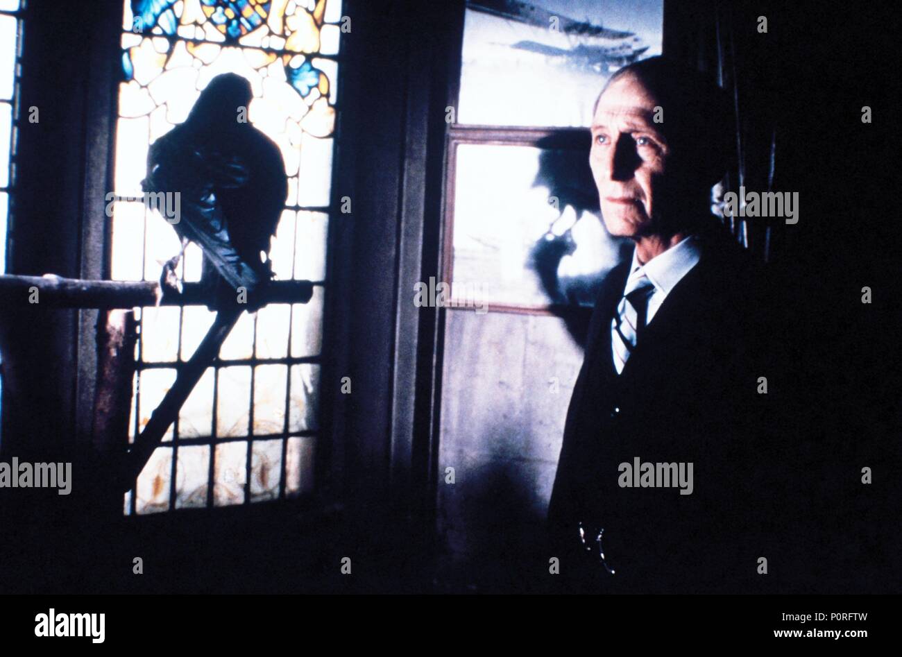 Titre original : BIGGLES. Titre en anglais : BIGGLES : ADVENTURES IN TIME. Film Réalisateur : John Hough. Année : 1986. Stars : Peter Cushing. Credit : TAMBARLE / Album Banque D'Images