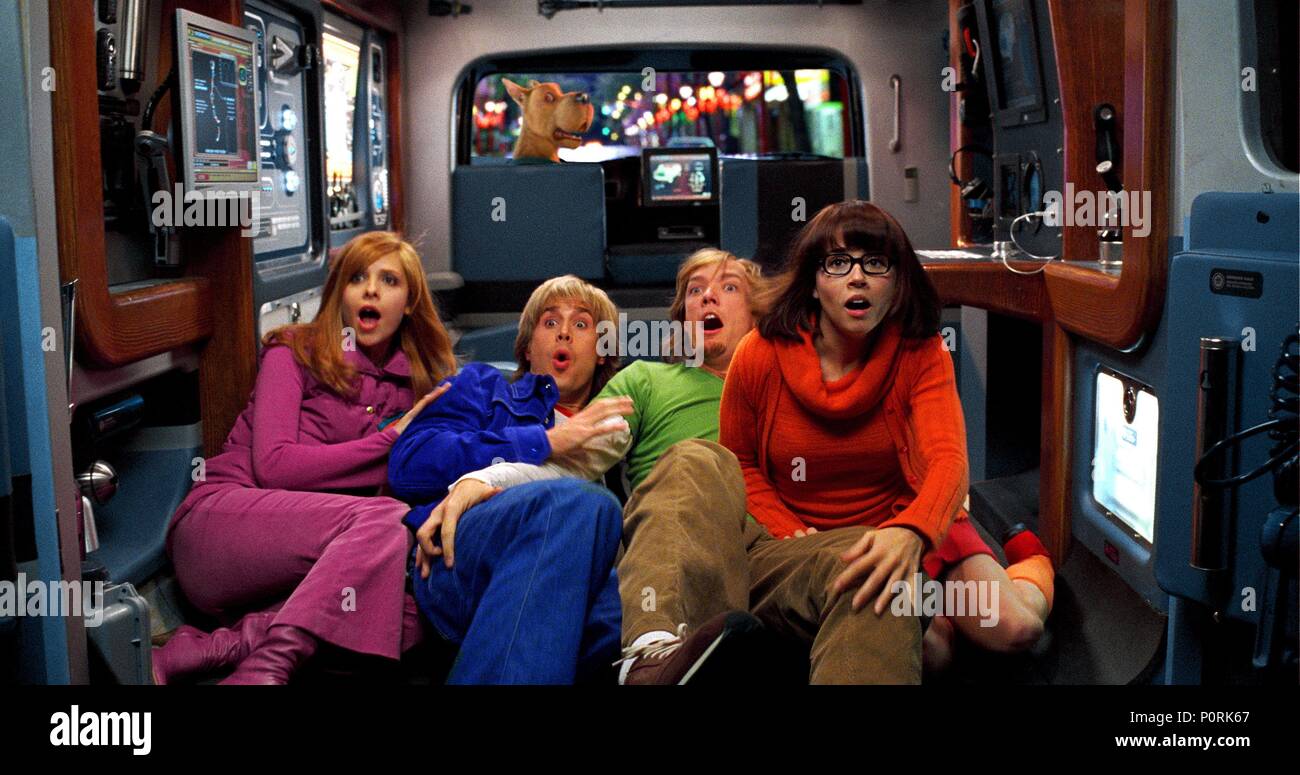 Film Original Titre : SCOOBY-DOO 2 : MONSTERS UNLEASHED. Titre en anglais : SCOOBY-DOO 2 : MONSTERS UNLEASHED. Directeur : RAJA GOSNELL Film. Année : 2004. Stars : LINDA CARDELLINI ; Sarah Michelle Gellar, Matthew Lillard, Freddie Prinze JR. Credit : WARNER BROS. Album de photos / Banque D'Images