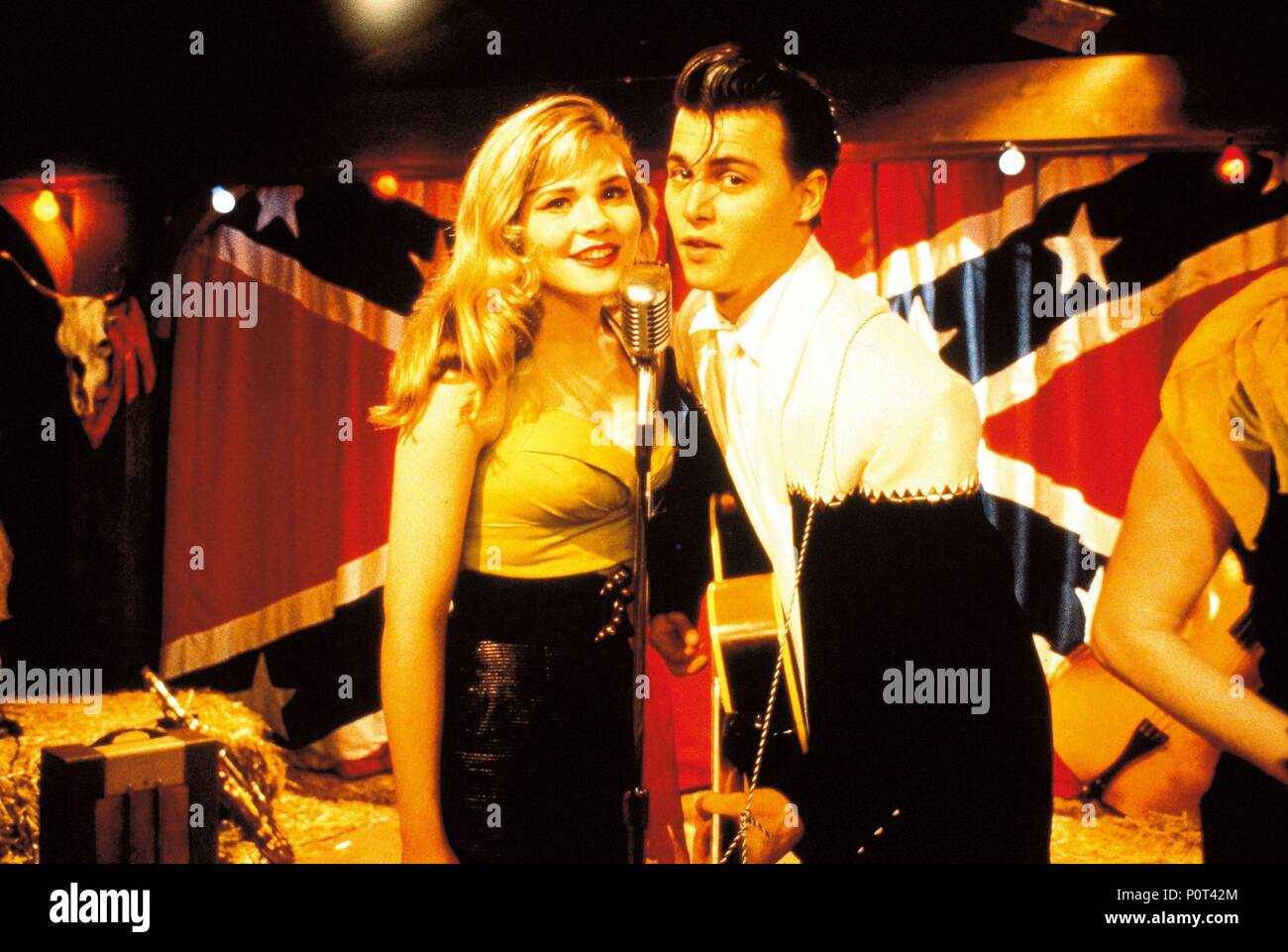 Titre original : CRY-BABY. Titre en anglais : CRY-BABY. Directeur du film : JOHN WATERS. Année : 1990. Stars : Johnny Depp. Credit : UNIVERSAL PICTURES / Album Banque D'Images