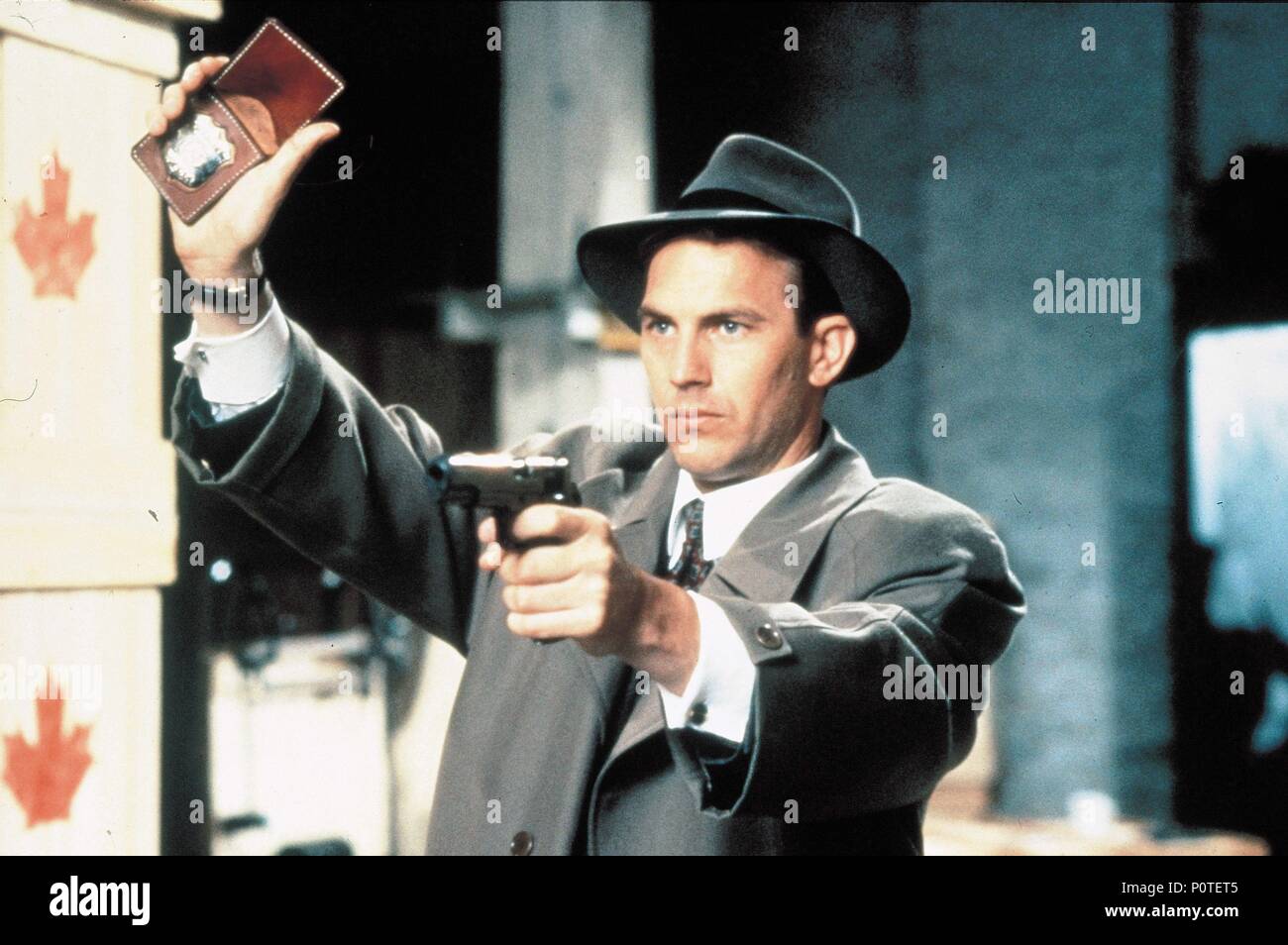 Kevin costner intouchables 1987 Banque de photographies et d’images à ...