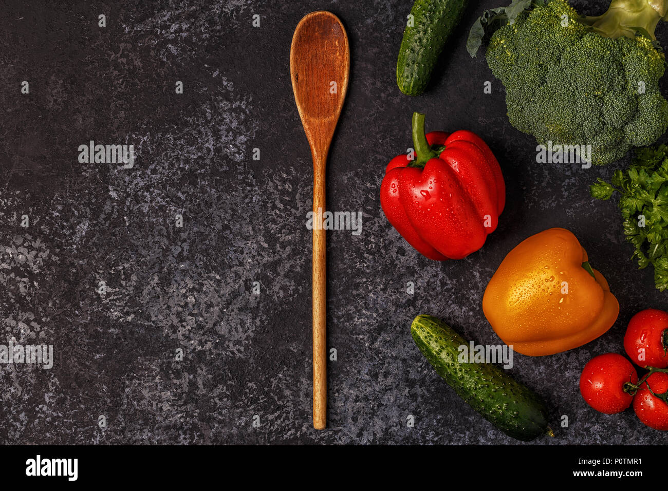 Ensemble de légumes pour la cuisson, le concept de la saine alimentation, vue du dessus, copiez l'espace. Banque D'Images