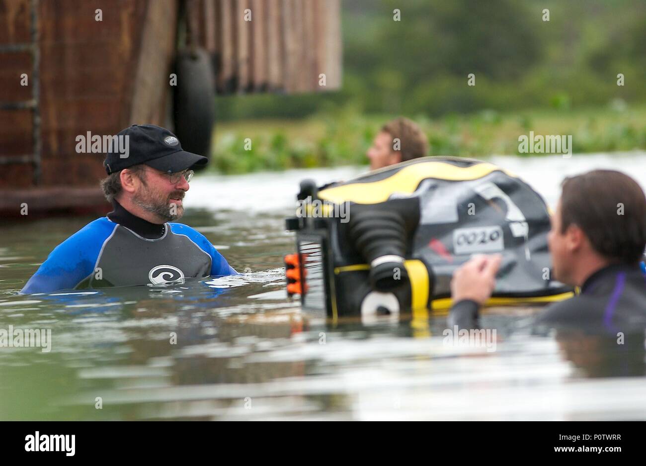 Titre original : ANACONDAS : LA CHASSE À L'orchidée de sang. Titre en anglais : ANACONDAS : LA CHASSE À L'orchidée de sang. Directeur de film : DWIGHT H. LITTLE. Année : 2004. Stars : DWIGHT H. LITTLE. Credit : Columbia Pictures / Album Banque D'Images