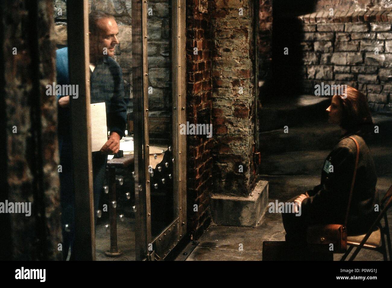 Titre original : LE SILENCE DES AGNEAUX. Titre en anglais : LE SILENCE DES AGNEAUX. Film Réalisateur : Jonathan Demme. Année : 1991. Stars : Jodie Foster, Anthony Hopkins. Credit : ORION PICTURES / Album Banque D'Images