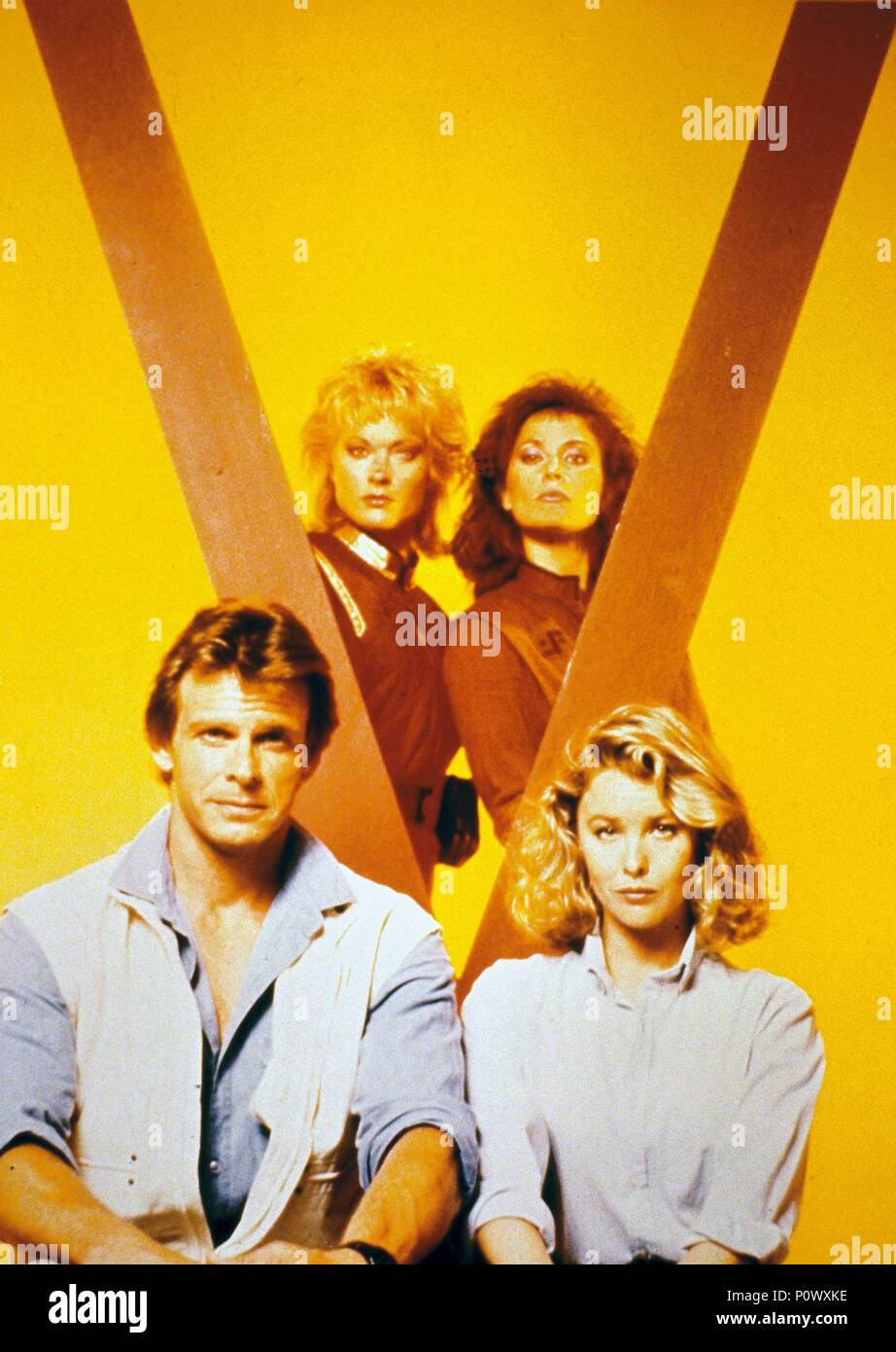 Titre original : C. Titre anglais : C. Année : 1983. Stars : MARC SINGER, FAYE GRANT, JANE BADLER ; juin ; Chadwick. Credit : NBC-TV / Album Banque D'Images