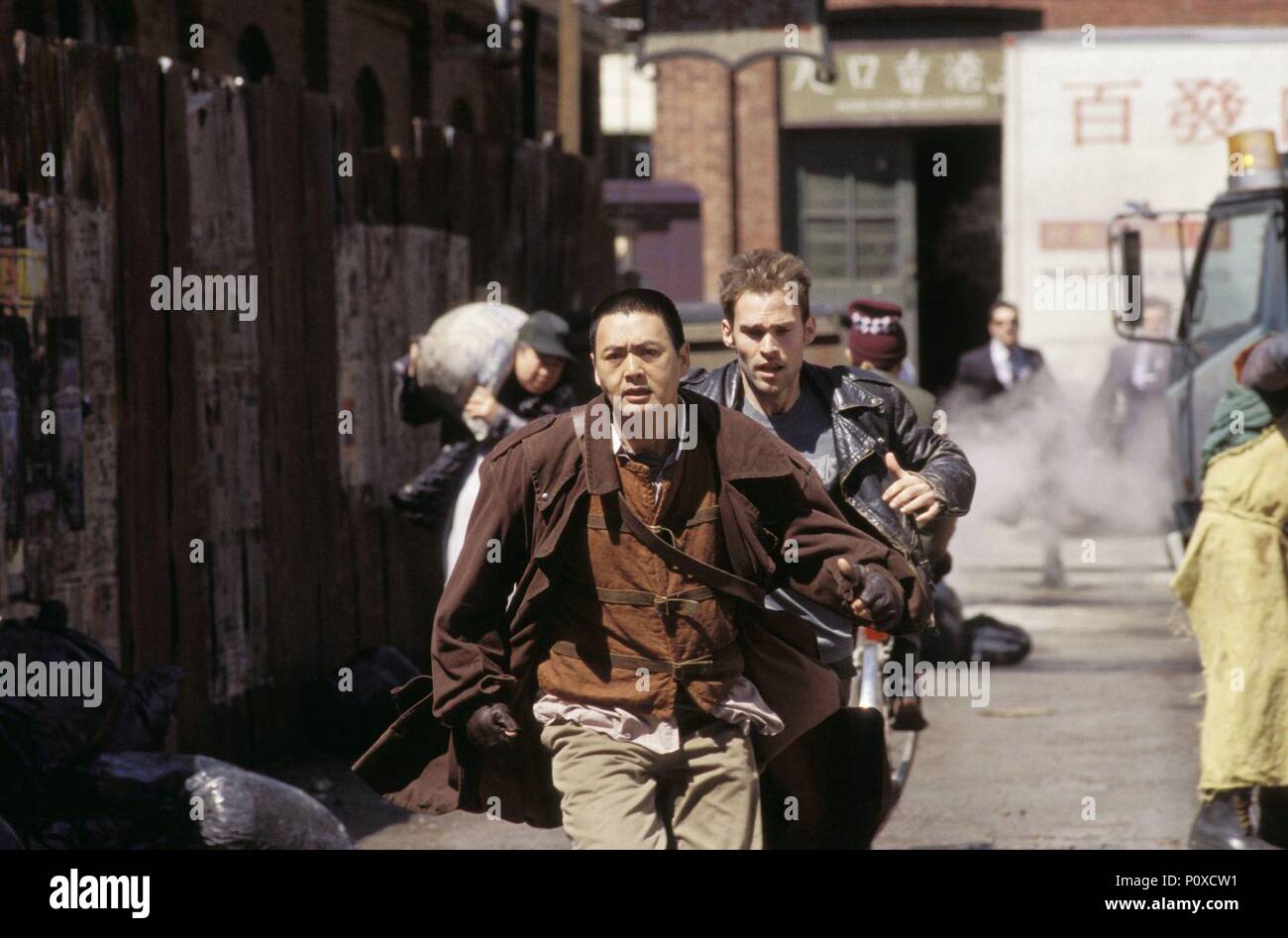 Titre original : Bulletproof Monk. Titre en anglais : Bulletproof Monk. Directeur du film : PAUL HUNTER. Année : 2003. Stars : Chow Yun-FAT. Credit : Metro Goldwyn Mayer / Album Banque D'Images