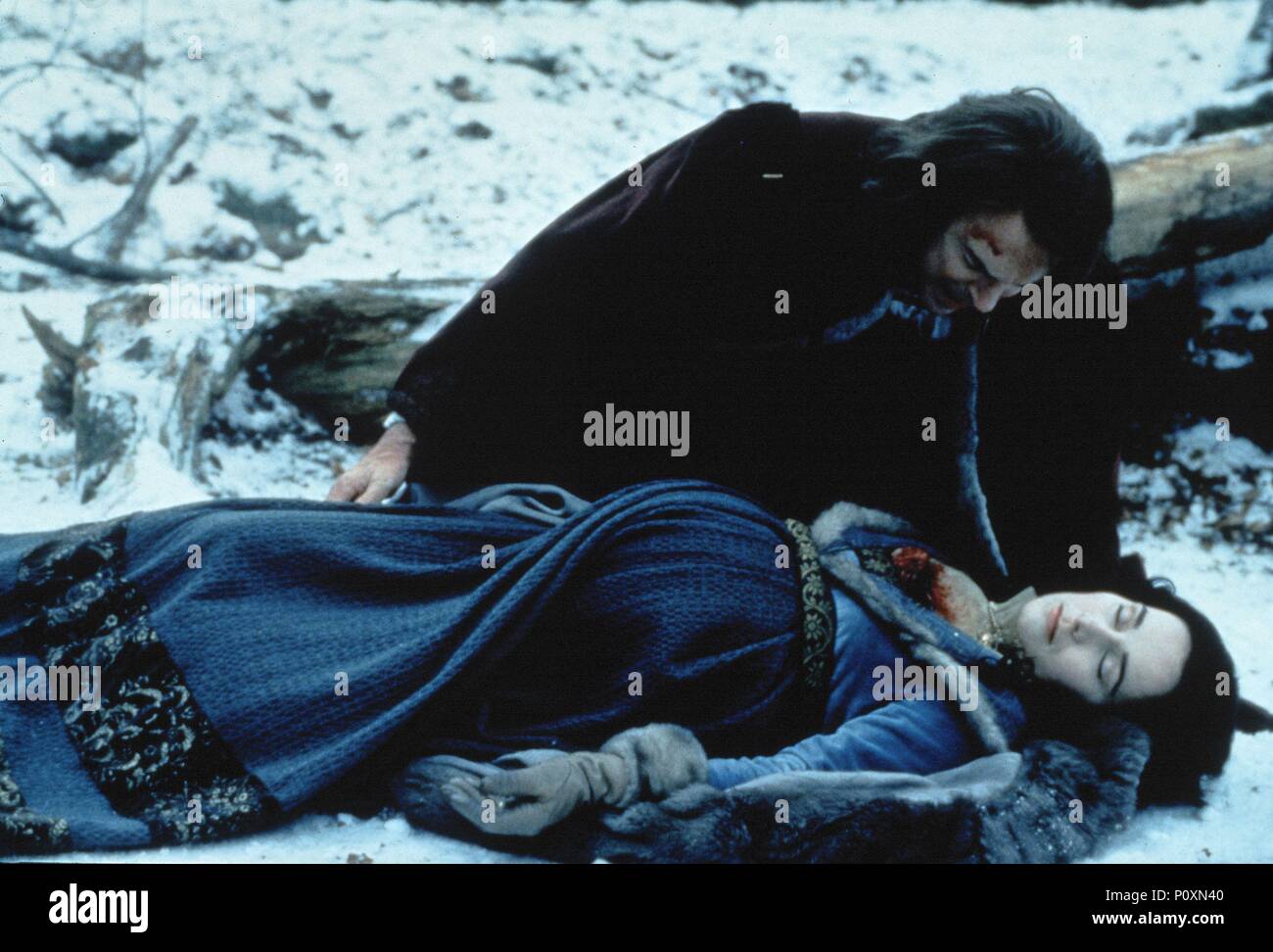 Titre original : SNOW WHITE : A TALE OF TERROR. Titre en anglais : SNOW WHITE : A TALE OF TERROR. Film Réalisateur : Michael COHN. Année : 1997. Banque D'Images
