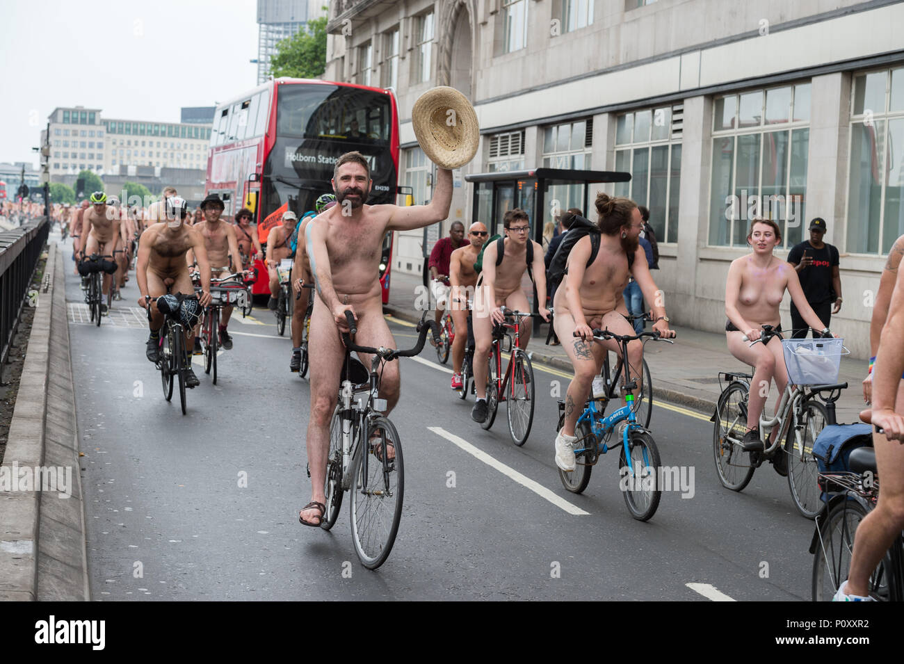 Londres 9 juin 2018 World Naked Bike Ride par Artur Kula - © JabbaPhoto Jabba Crédit : Artur Kula/Alamy Live News Banque D'Images