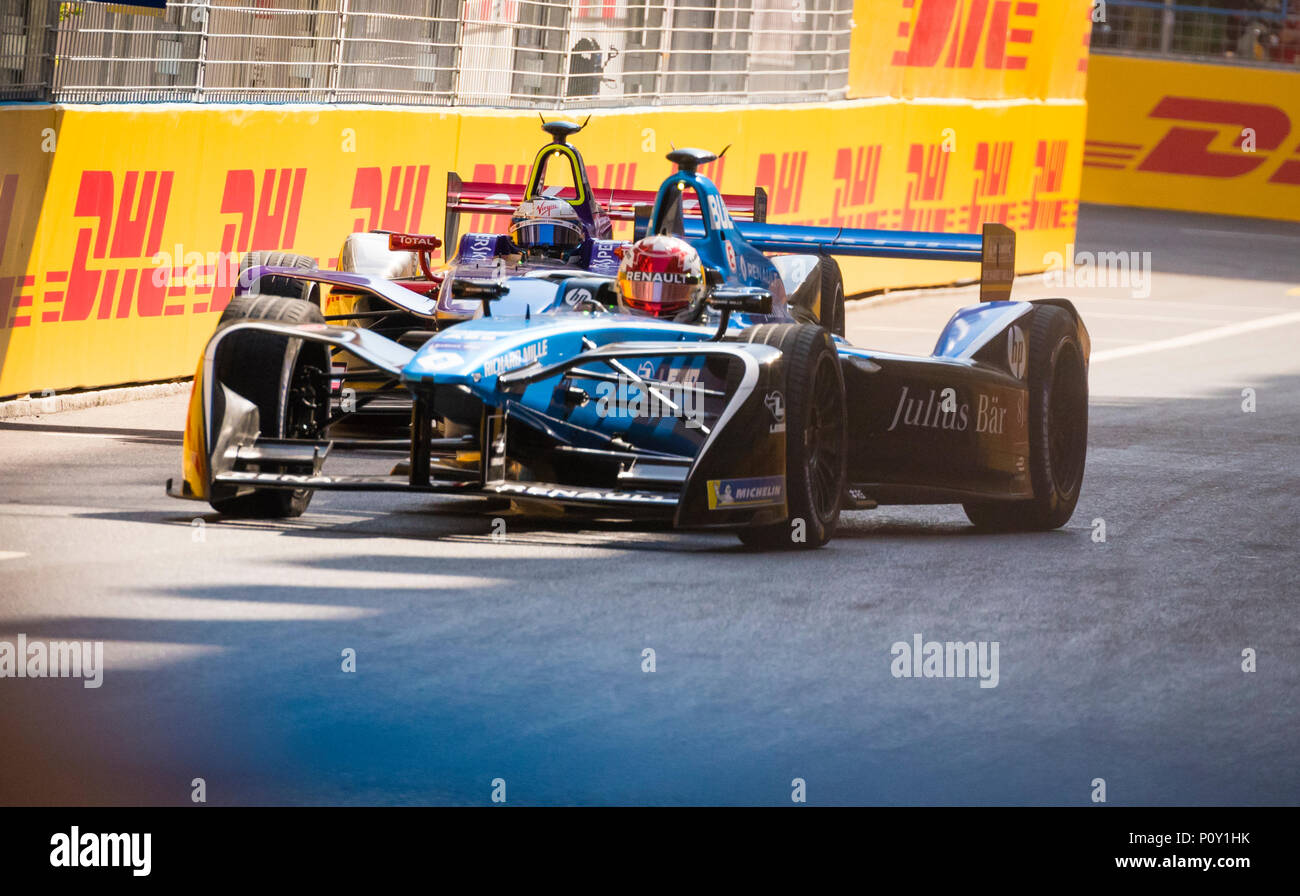 Zurich, Suisse - 10 juin 2018 : Sébastien Buemi (SUI) au cours de la première séance pour la FIA de Formule 2018 course du championnat d'E au centre-ville de Zurich. Crédit : Erik Tham/Alamy Live News Banque D'Images