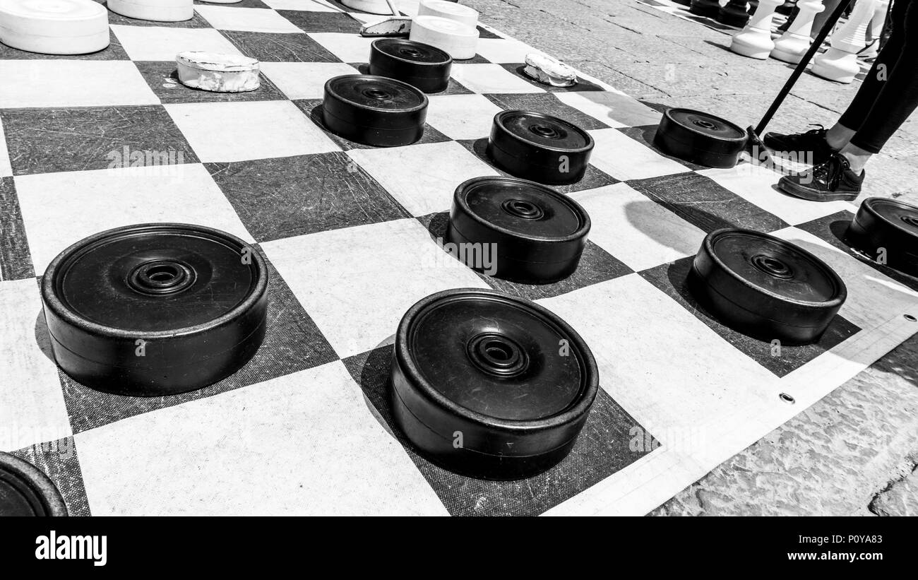 Jeux en bois anciens noir et blancs Banque de photographies et d’images à haute résolution Alamy