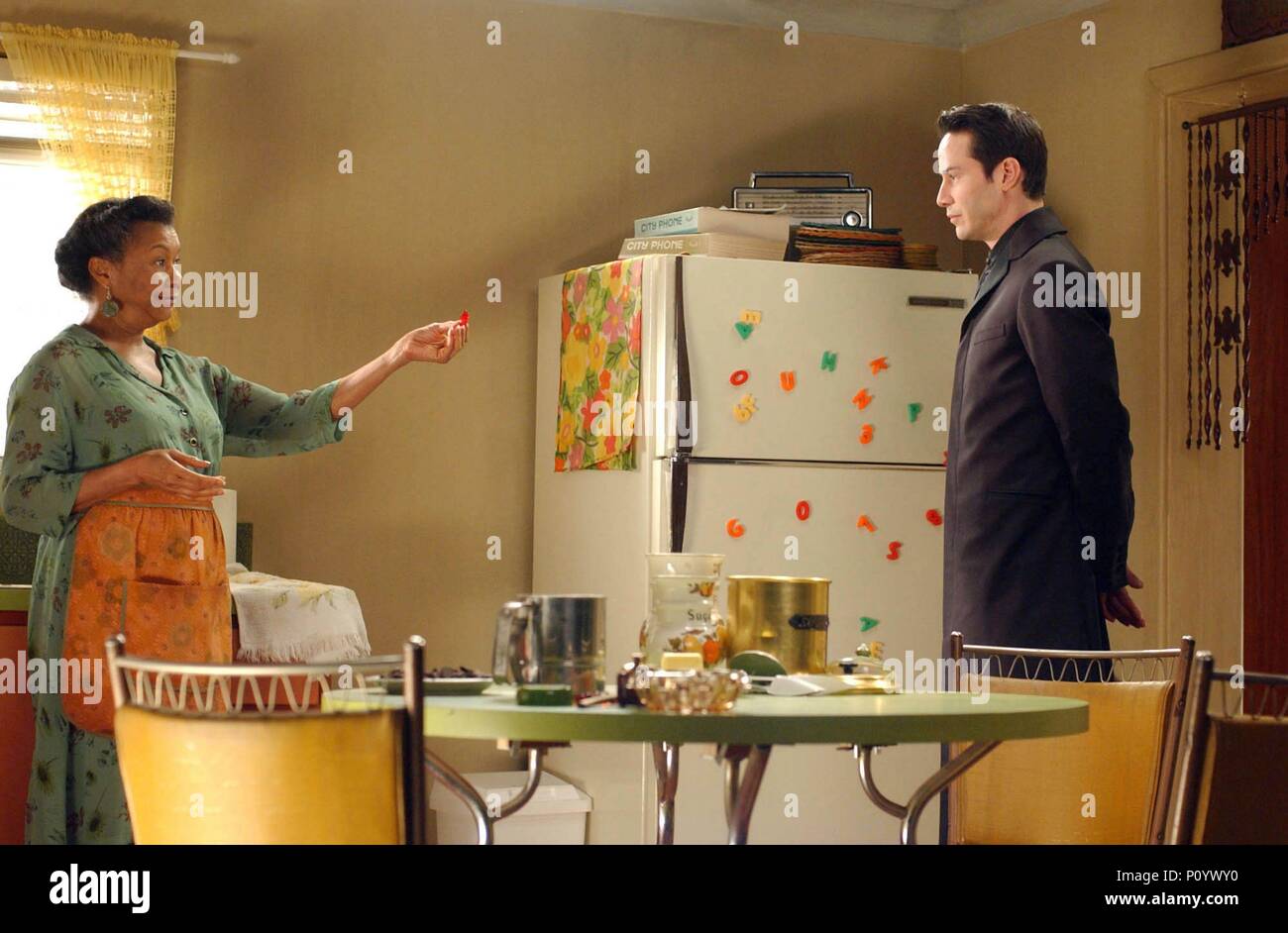 Titre original : matrice révolutions, LA. Titre en anglais : matrice révolutions, LA. Réalisateur : Andy Wachowski, Larry Wachowski. Année : 2003. Stars : Keanu REEVES, Mary Alice. Credit : WARNER BROS. Album de photos / Banque D'Images