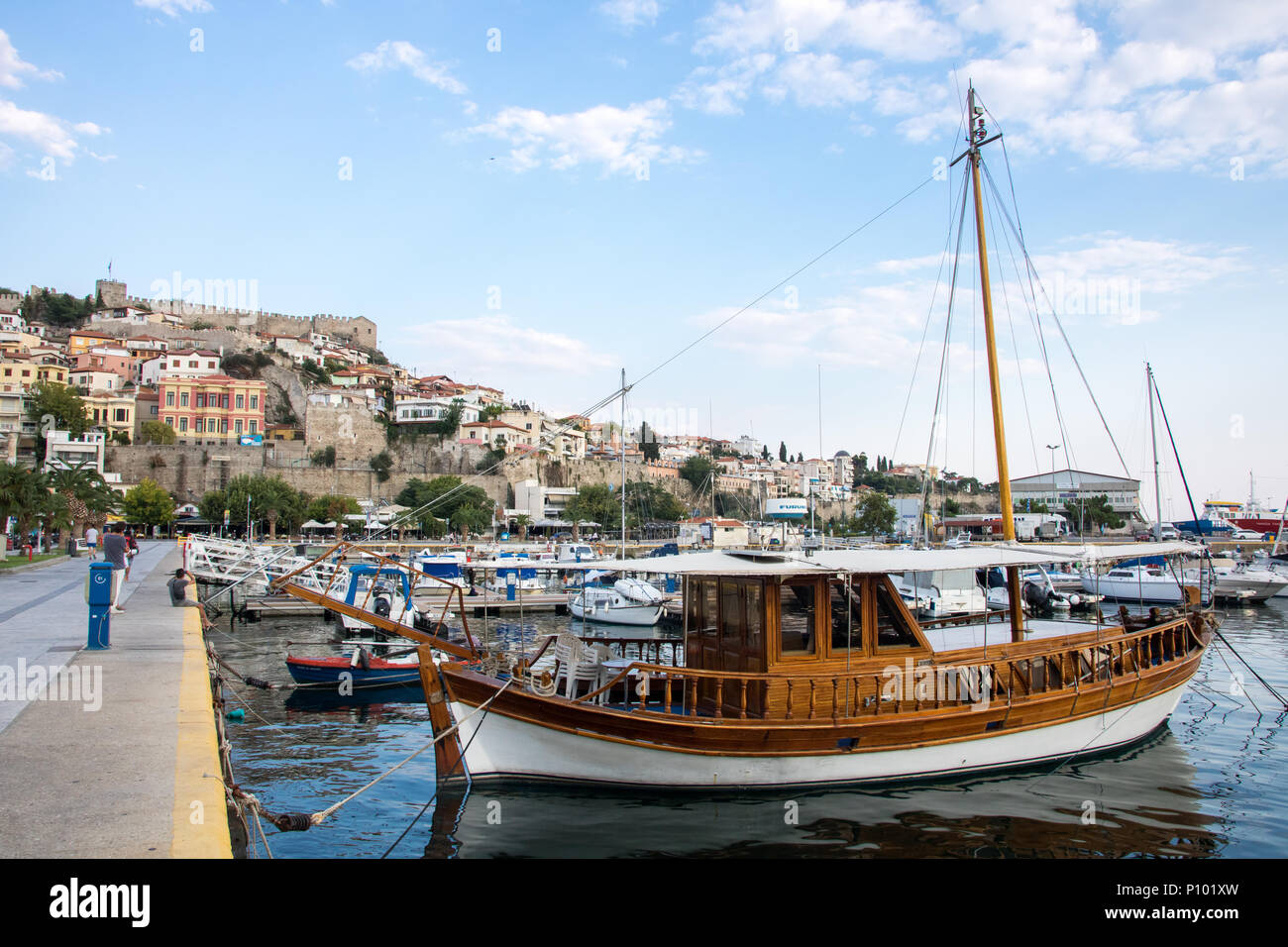 Vieille ville et du port de Kavala, Grèce Banque D'Images