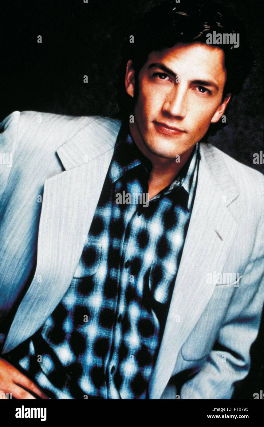 Titre original : MELROSE PLACE-TV. Titre en anglais : MELROSE PLACE-TV. Année : 1992. Stars : ANDREW SHUE. Credit : FOX TELEVISION NETWORK/SPELLING TELEVISION / Album Banque D'Images