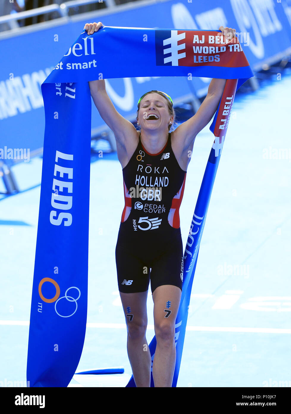 Great Britain's Vicky Holland célèbre remportant la course femmes élite lors de la série mondiale de triathlon ITU 2018 cas à Leeds. Banque D'Images