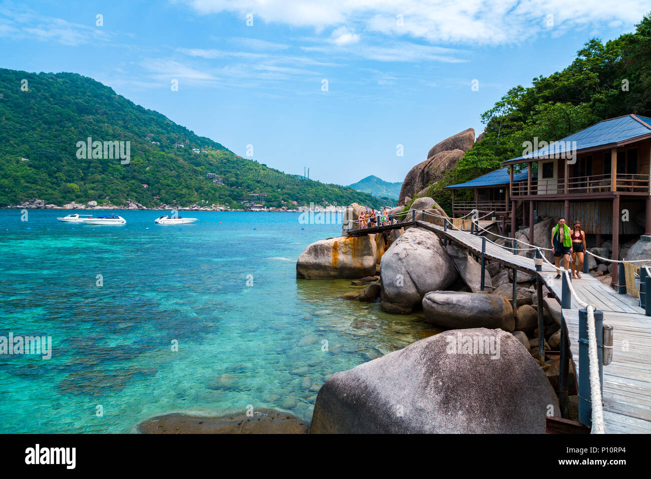 Route en bois à la plage de Koh Nangyuan en Thaïlande, près de Koh Tao Banque D'Images