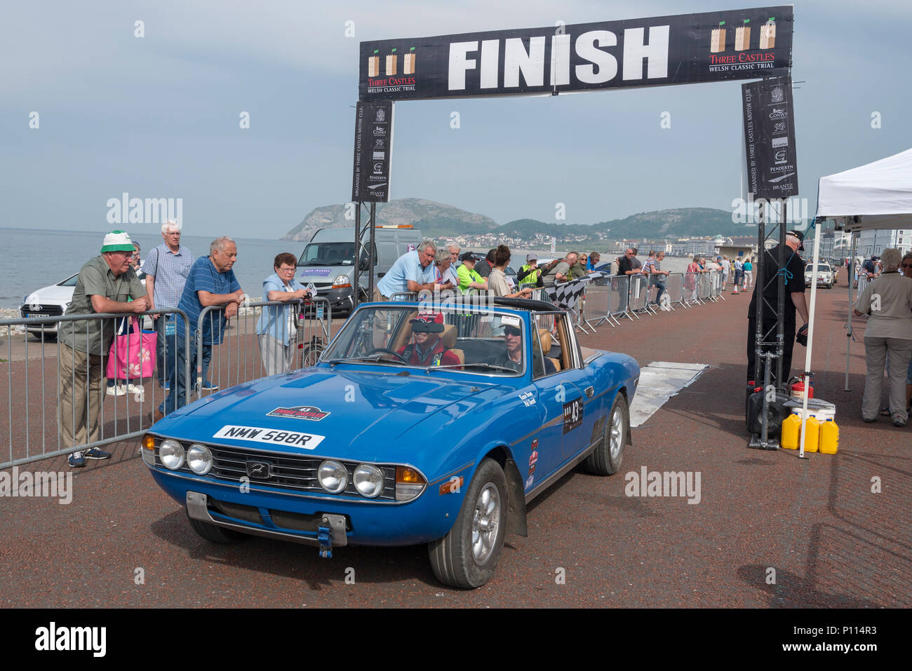 La finale à Llandudno des châteaux 20183 moteur d'essai pour automobiles. Triumph Stag. Banque D'Images