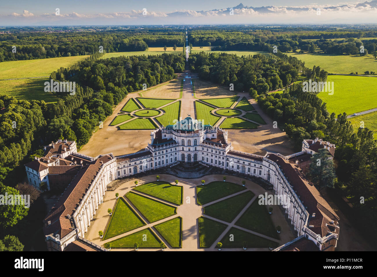 Italie : Vue aérienne de la Palazzina di Caccia di Stupinigi, une des résidences de la Maison Royale de Savoie en Italie du nord, une partie de l'UNESCO ne Banque D'Images