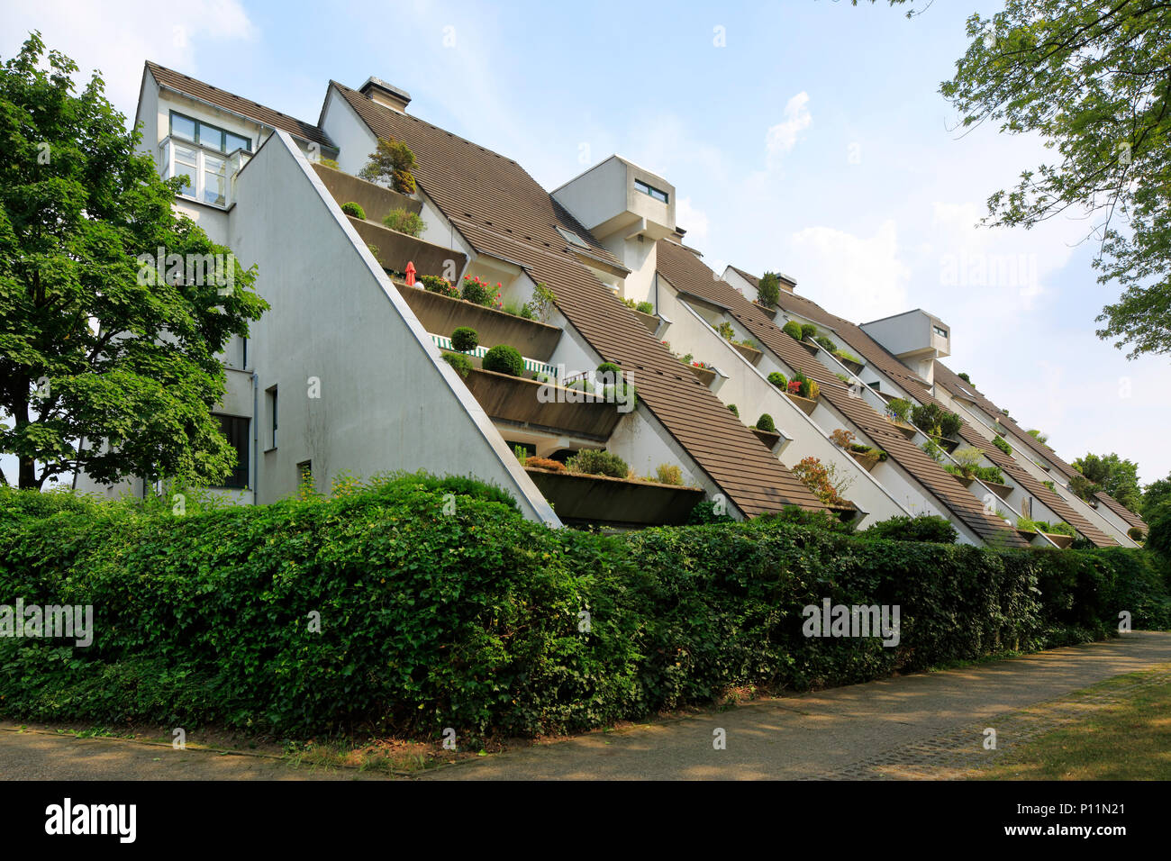 D-Marnes, Ruhr, en Westphalie, Rhénanie-Palatinat, NRW, Wohnhuegel dans l'ouest de marne Kreuzstrasse, Huegelhaus, vallonné, maison, tour d'habitation, maison d'habitation, appartements, logement, urbanisme, conception architectes Roland Frey, Hermann Schroeder et Claus Schmidt, réalisation architectes Peter Faller et Hermann Schroeder, de conseils techniques et de l'architecte Hans Hansen BDA engineering office Soll Banque D'Images