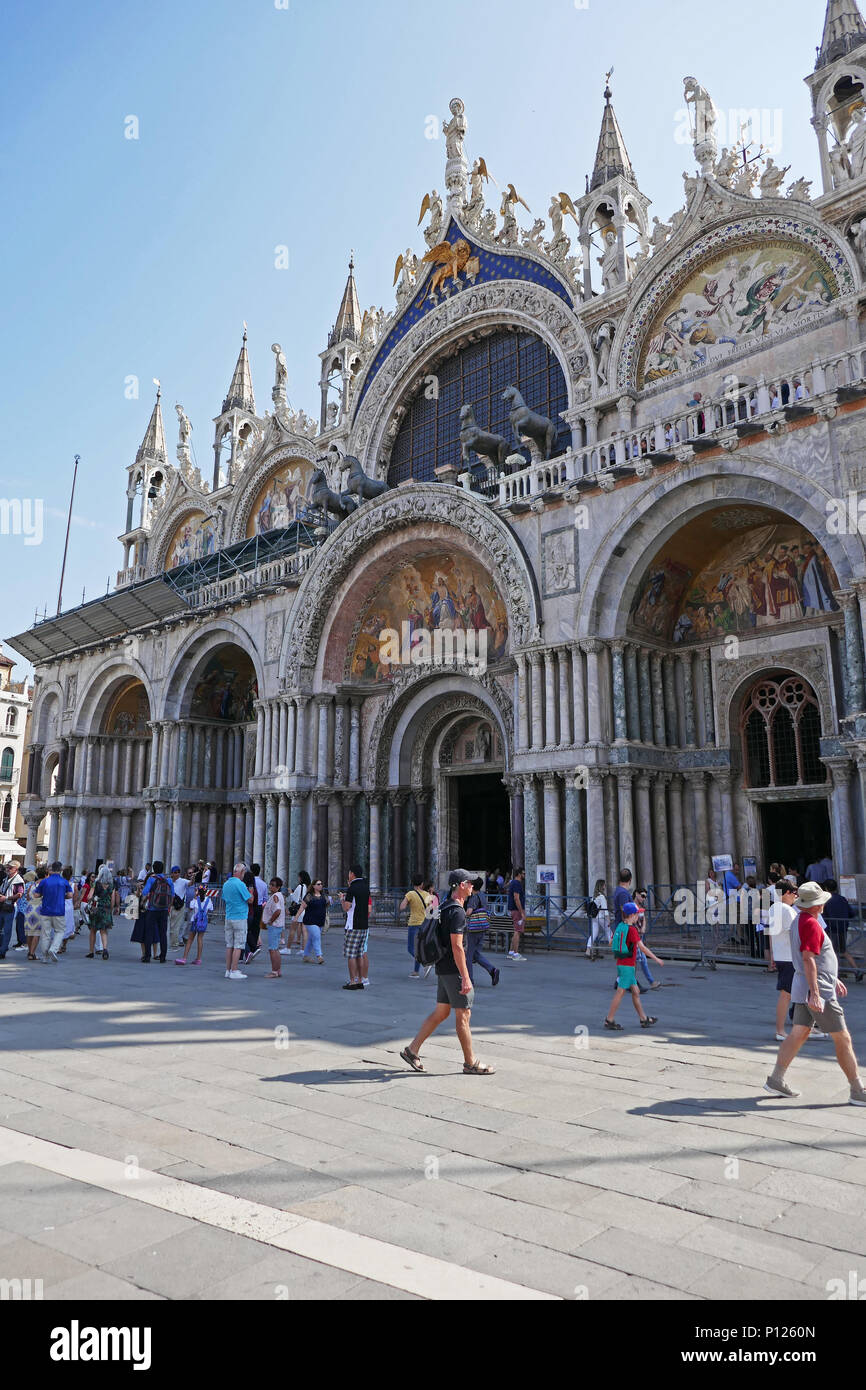 La Basilique St Marc, la Place Saint-Marc (Piazza San Marco), Venise, Italie Banque D'Images