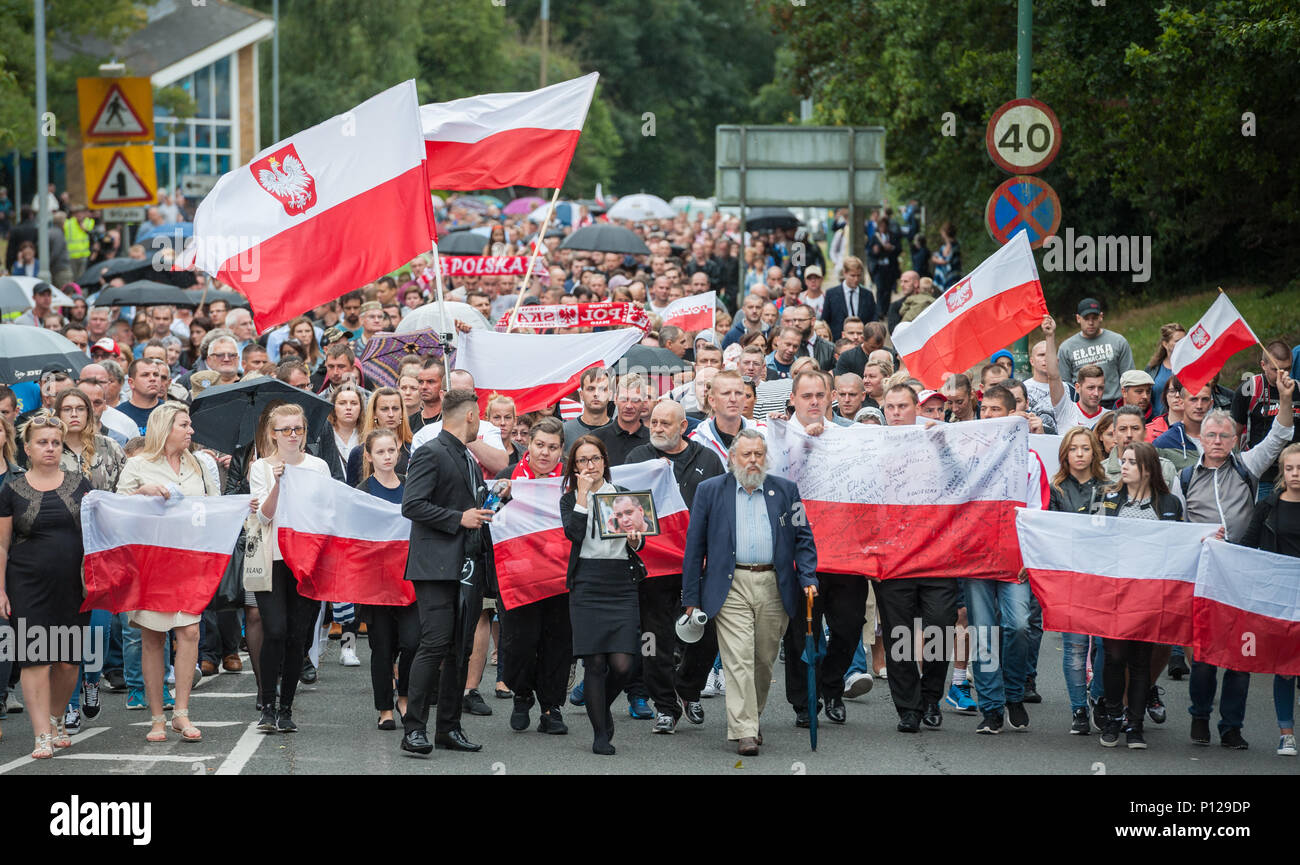 Harlow, Essex, Royaume-Uni. 3e septembre 2016. Des centaines de personnes participent à une marche de silence dans le centre de Harlow dans l'Essex. Le mois de mars, en grande partie constituée de Banque D'Images