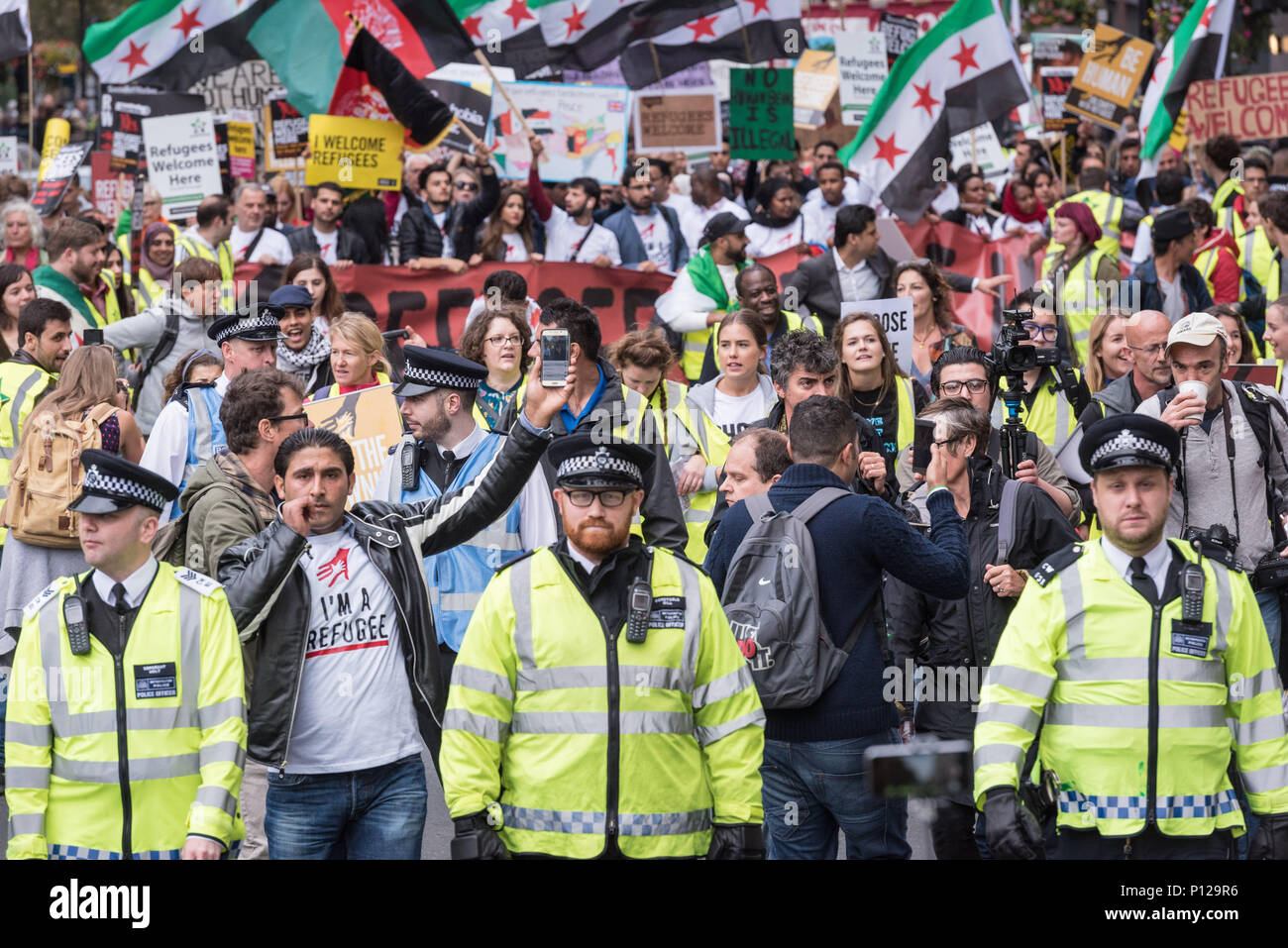 Londres, 17 septembre 2016. Plusieurs milliers de manifestants dans les rues du centre de Londres pour soutenir les réfugiés de venir au Royaume-Uni. Début du Park Banque D'Images