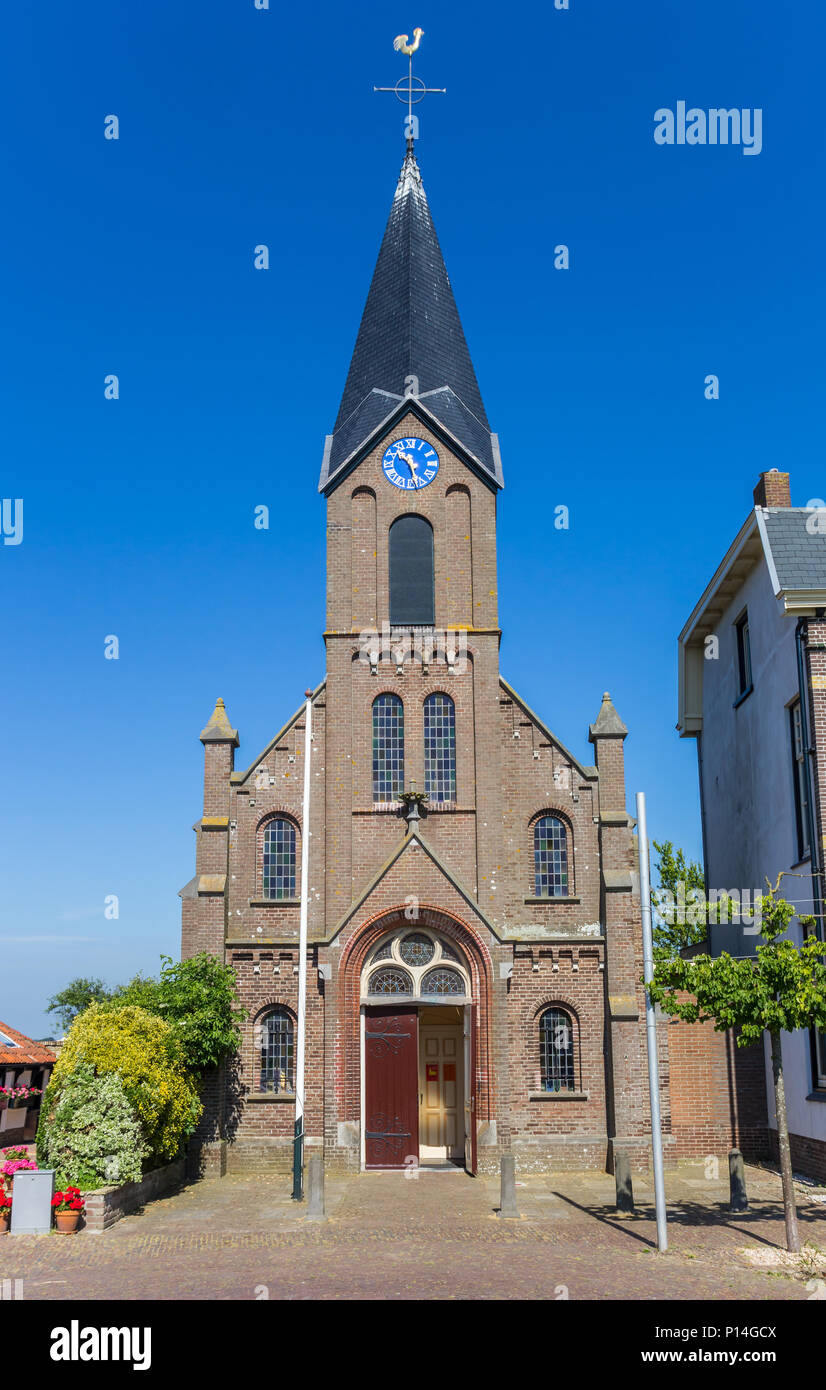 Avant de l'église Saint-Martin dans l'île de Texel Oudeschild, le Nethrlands Banque D'Images