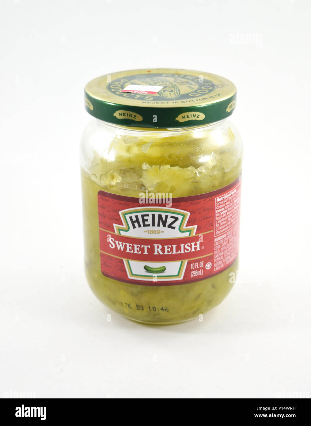 NEW YORK, NY - 10 août 2016 : pot en verre de Relish sucrée Heinz fait de cornichons Banque D'Images