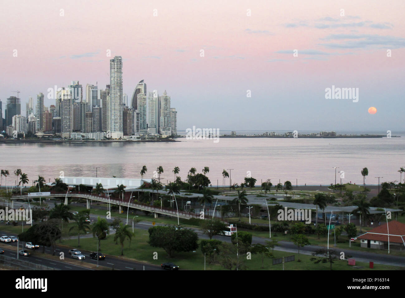 Coucher du soleil à Panama City Banque D'Images
