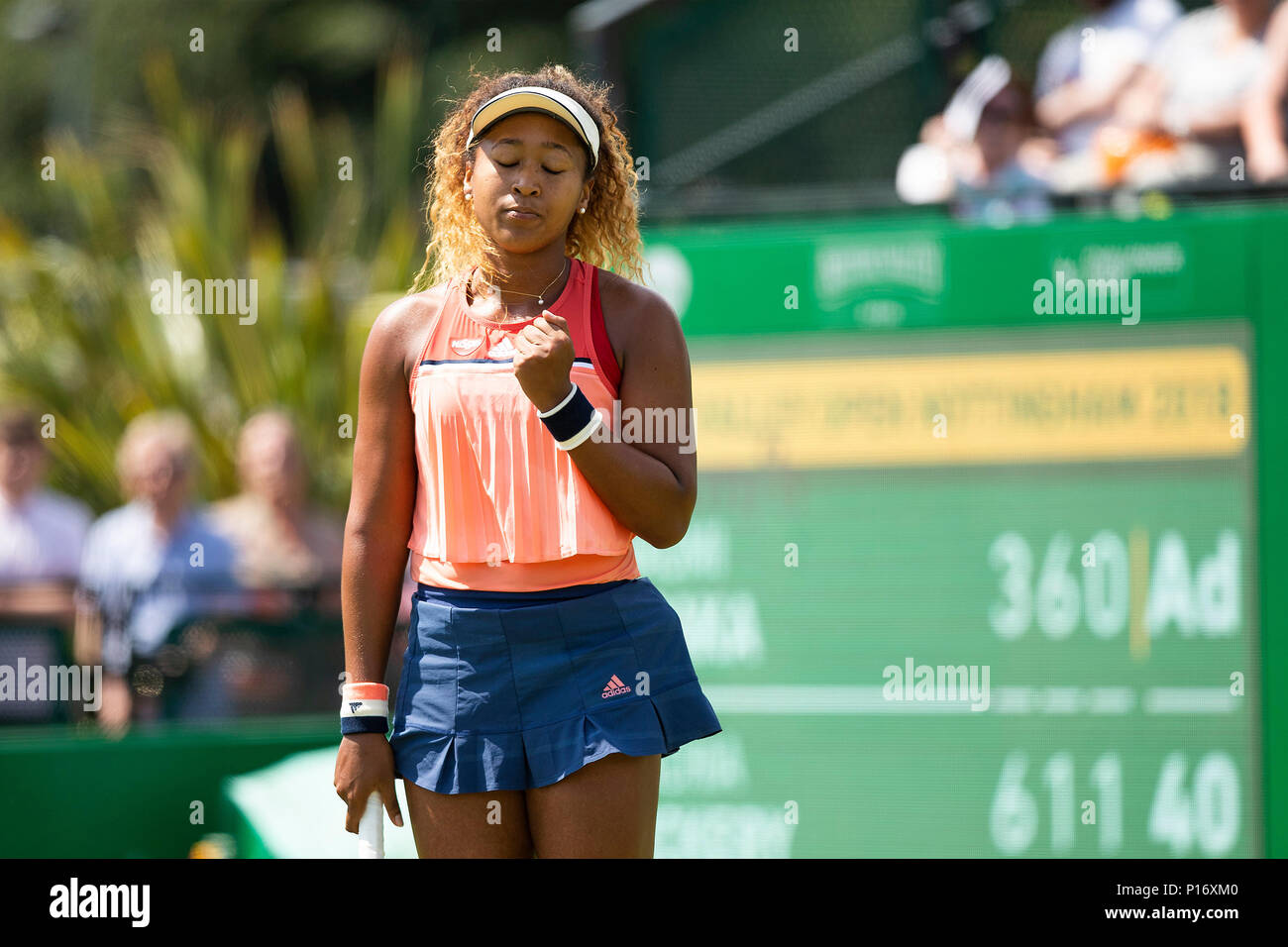 Centre de tennis de Nottingham, Nottingham, Royaume-Uni. 11 Juin, 2018. La Nature Valley Open de tennis ; pompe de Poing Naomi Osaka (JPN) comme elle les niveaux natch contre Sacha Vickery (USA) : Action de Crédit Plus Sport/Alamy Live News Banque D'Images