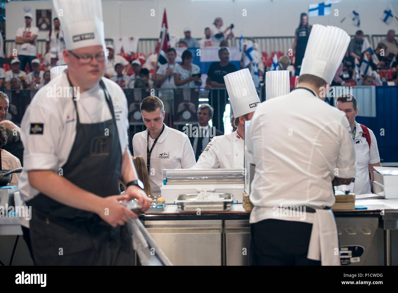 Turin, Piémont, Italie. 12 Juin, 2018. Turin, Italy-June 12, 2018 : du plus célèbre concours de cuisine internationale à Turin. 20 chefs internationaux s'affrontent pour gagner une place dans le monde de janvier dernier à Lyon. Crédit : Stefano Guidi/ZUMA/Alamy Fil Live News Banque D'Images