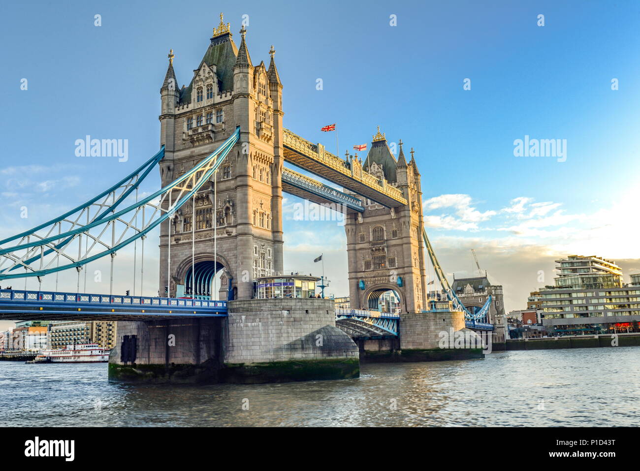 Tower Bridge à Londres Au Royaume Uni Coucher Du Soleil