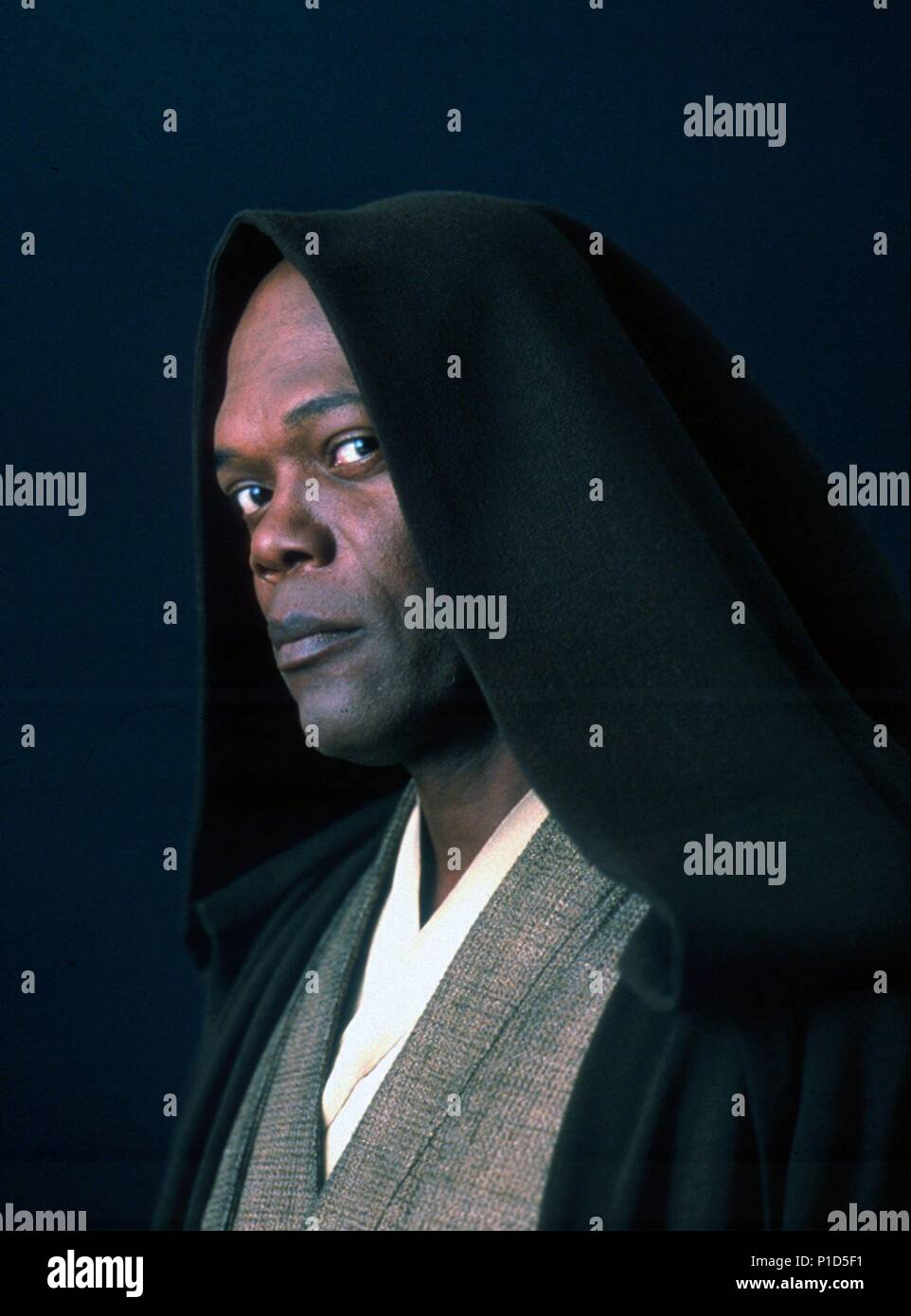 Titre original : Star Wars : Episode II - l'ATTAQUE DES CLONES. Titre en anglais : Star Wars : Episode II - l'ATTAQUE DES CLONES. Film Réalisateur : GEORGE LUCAS. Année : 2002. Stars : Samuel L. Jackson. Credit : LUCASFILM/JAK PRODUCTIONS / Album Banque D'Images