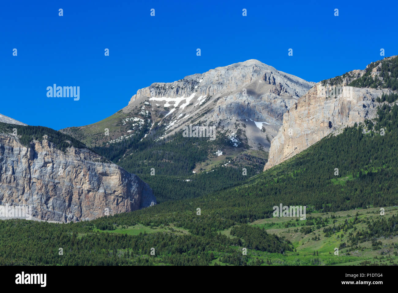 Mont werner au-dessus de la bouche de blackleaf canyon le long de la rocky mountain/près de bynum, Montana Banque D'Images
