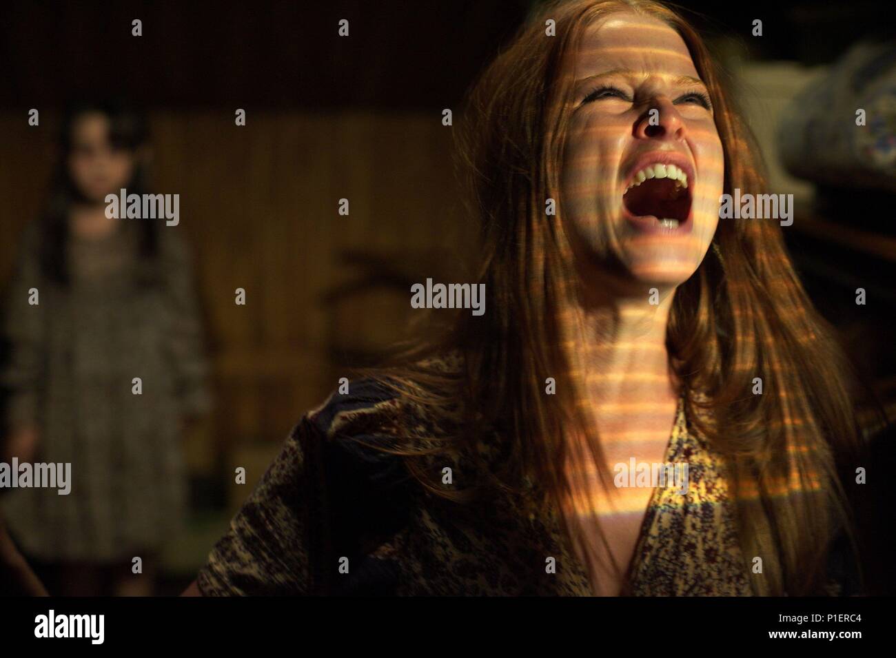 Titre original : The Amityville Horror. Titre en anglais : The Amityville Horror. Directeur de film : ANDREW DOUGLAS. Année : 2005. Stars : Rachel Nichols. Credit : Metro Goldwyn Mayer / IOVINO, PETER / Album Banque D'Images