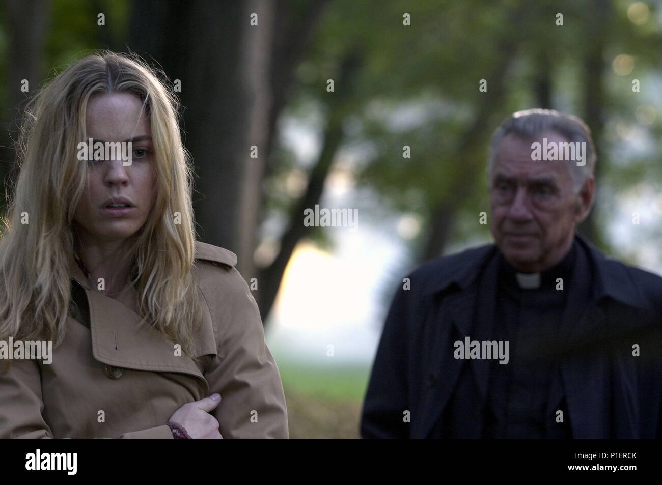 Titre original : The Amityville Horror. Titre en anglais : The Amityville Horror. Directeur de film : ANDREW DOUGLAS. Année : 2005. Stars : MELISSA GEORGE, PHILIP BAKER HALL. Credit : Metro Goldwyn Mayer / IOVINO, PETER / Album Banque D'Images