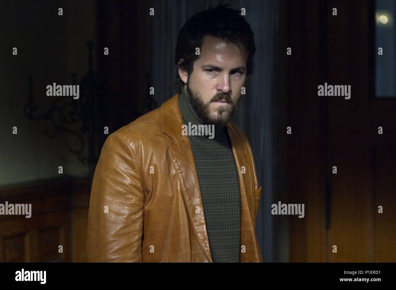 Titre original : The Amityville Horror. Titre en anglais : The Amityville Horror. Directeur de film : ANDREW DOUGLAS. Année : 2005. Stars : Ryan Reynolds. Credit : Metro Goldwyn Mayer / IOVINO, PETER / Album Banque D'Images