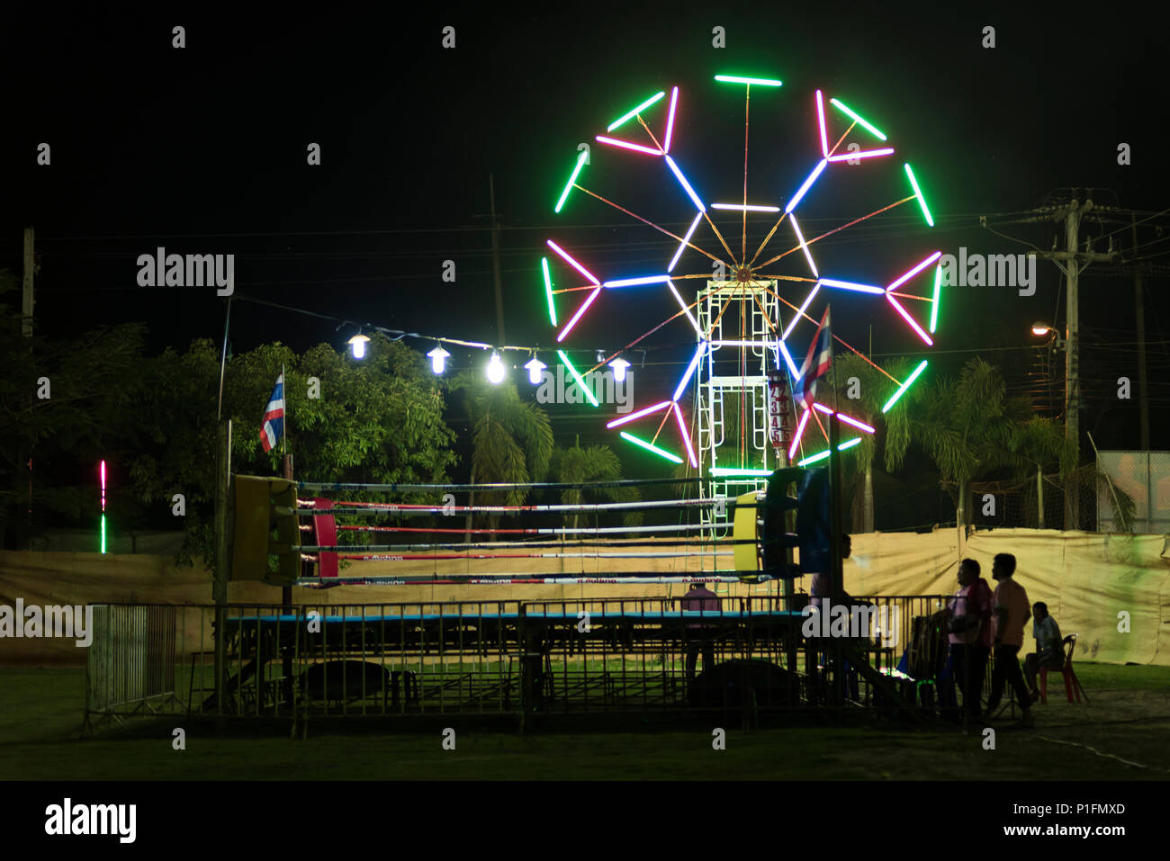 Bangkok, Thailand-October 14, 2017 : Muay Thai Boxing Stadium configuration dans temple traditionnel thaïlandais à Bangkok, Thaïlande Banque D'Images