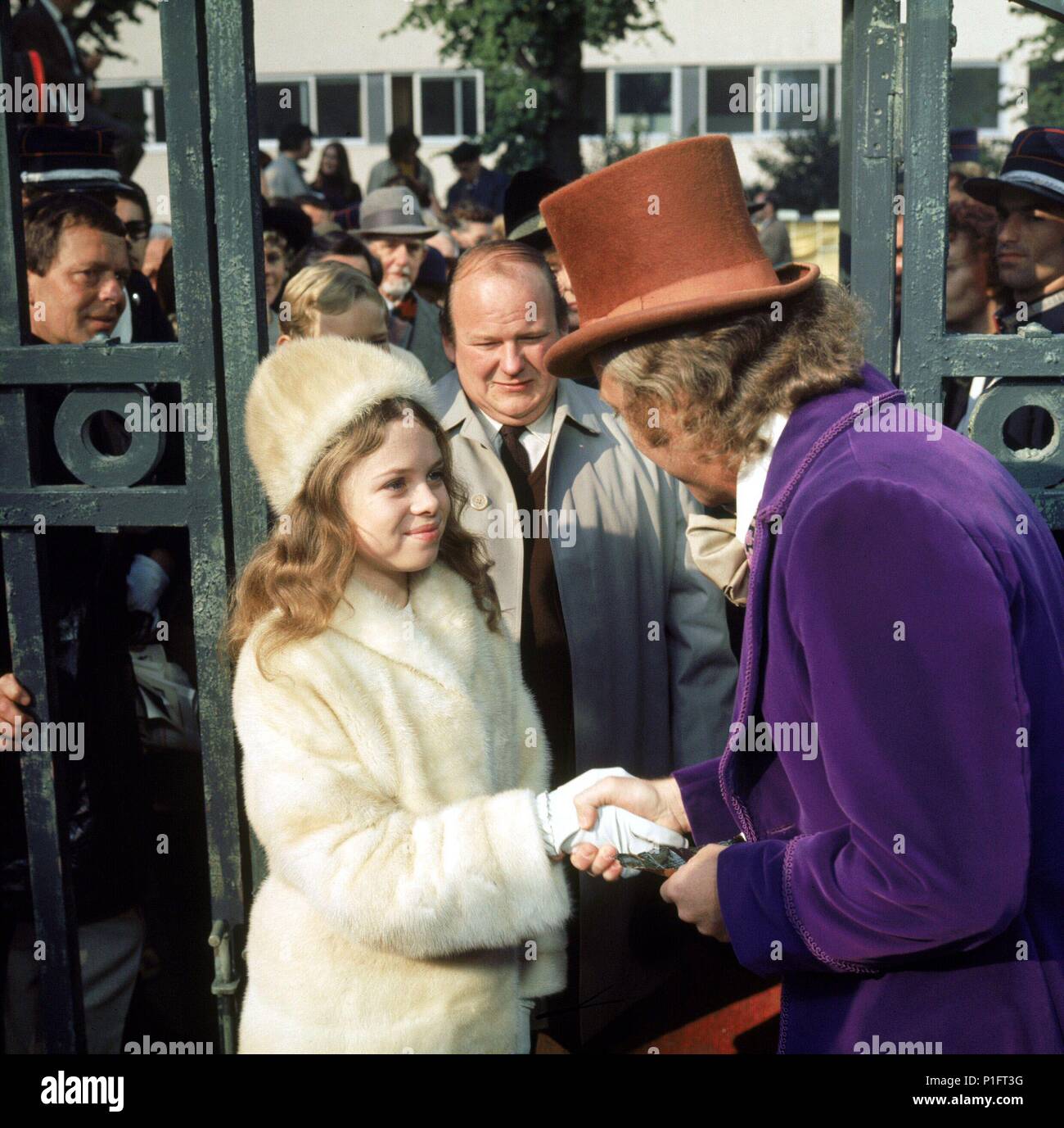 Titre original : WILLY WONKA ET L'usine de chocolat. Titre en anglais : WILLY WONKA ET L'usine de chocolat. Directeur de film : Mel STUART. Année : 1971. Stars : Gene Wilder ; DENISE NICKERSON. Credit : PARAMOUNT PICTURES / Album Banque D'Images