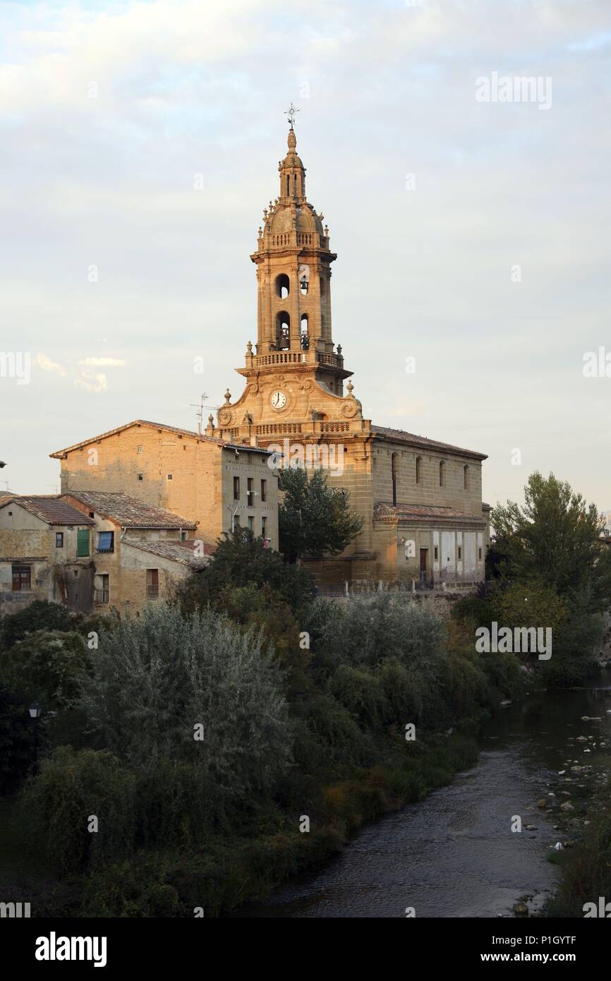 Espagne - LA RIOJA - RIOJA Alta (ville). Cuzcurrita de Río Tirón ; Eglise de San Miguel junto al río Tirón. Banque D'Images