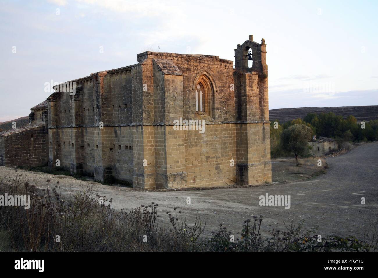 Espagne - LA RIOJA - RIOJA Alta (ville). Cuzcurrita de Río Tirón ; ermita románica de Nª Señora de Sorejana. Banque D'Images