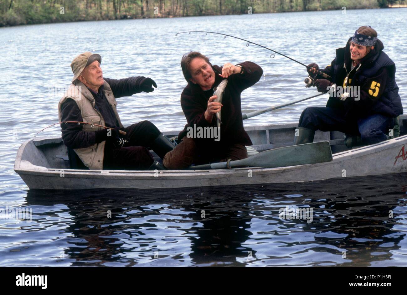 Titre original : il s'exécute dans la famille. Titre en anglais : il s'exécute dans la famille. Directeur de film : Fred Schepisi. Année : 2003. Stars : KIRK DOUGLAS, MICHAEL DOUGLAS, CAMERON DOUGLAS. Credit : Metro-Goldwyn-Mayer (MGM) / SCHWARTZ, Andrew / Album Banque D'Images