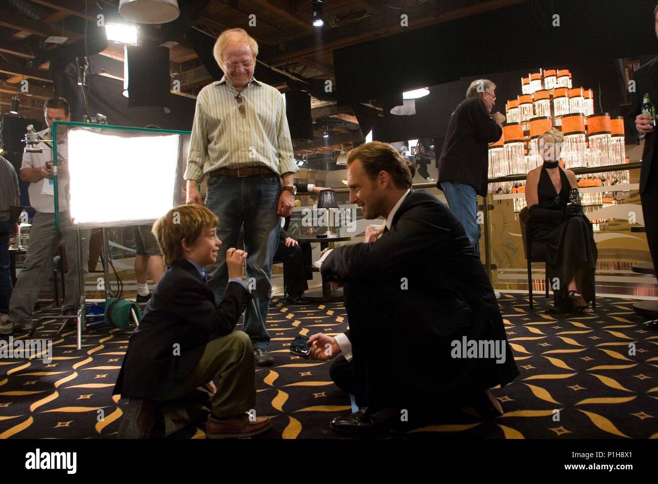Titre original : Poséidon. Titre en anglais : Poséidon. Directeur de film : Wolfgang Petersen. Année : 2006. Stars : Wolfgang Petersen ; JOSH LUCAS ; JIMMY BENNETT. Credit : WARNER BROS. / Album Banque D'Images