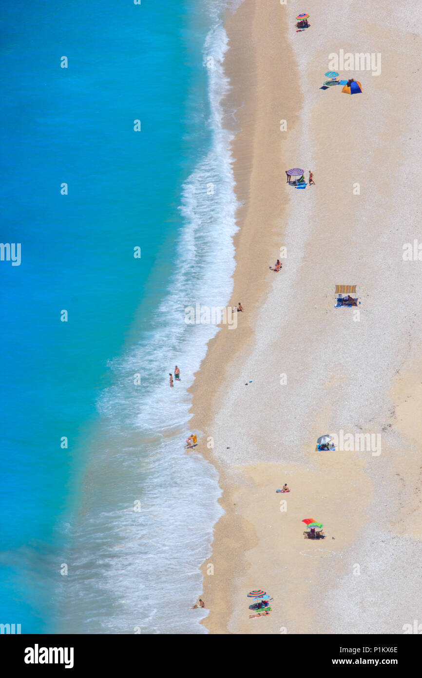 Plage de Myrtos, l'île de Céphalonie, Grèce. Belle vue sur la baie et la Plage de Myrtos sur l'île de Céphalonie Banque D'Images