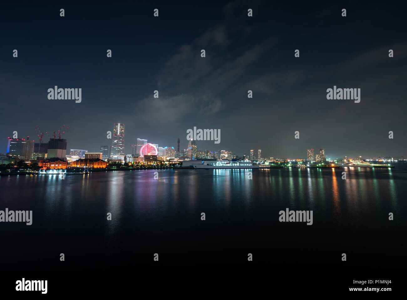 Nightview de Minato Mirai domaine de la ville de Yokohama à Kanagawa, Japon. Banque D'Images