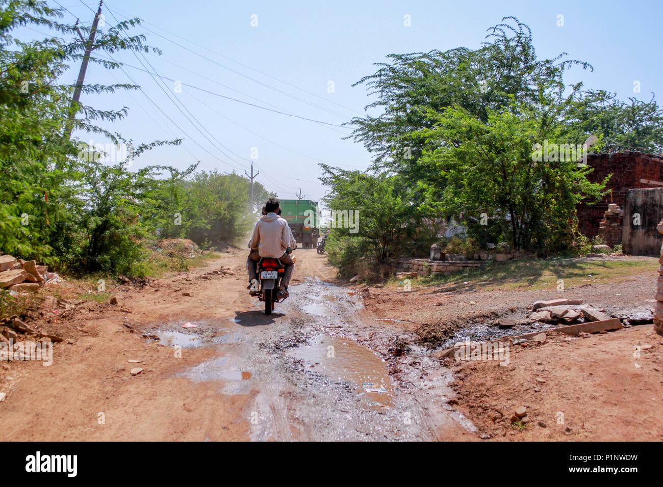 Route de village Madhya Pradesh, Inde Banque D'Images