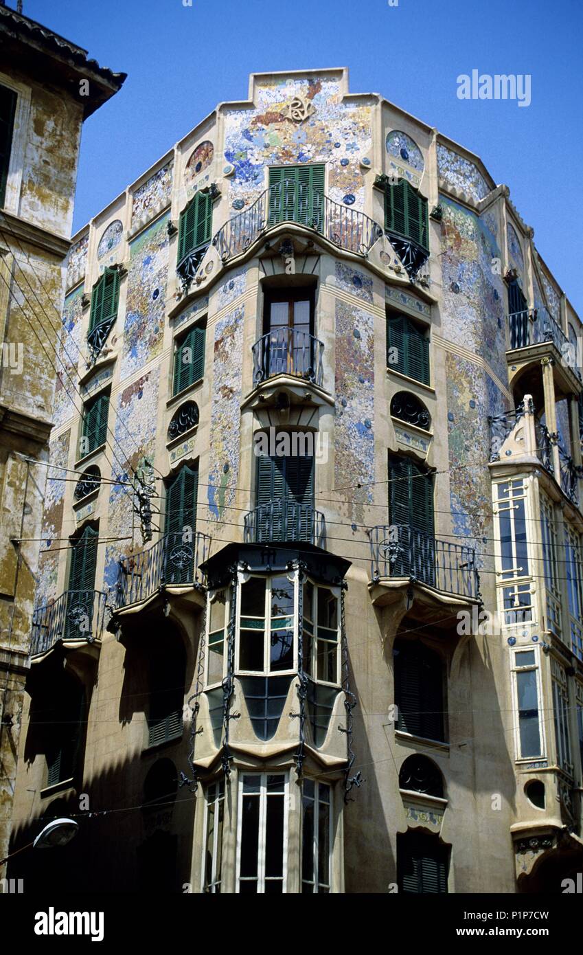 Palma de Mallorca : bâtiment moderniste de la vieille ville. Banque D'Images