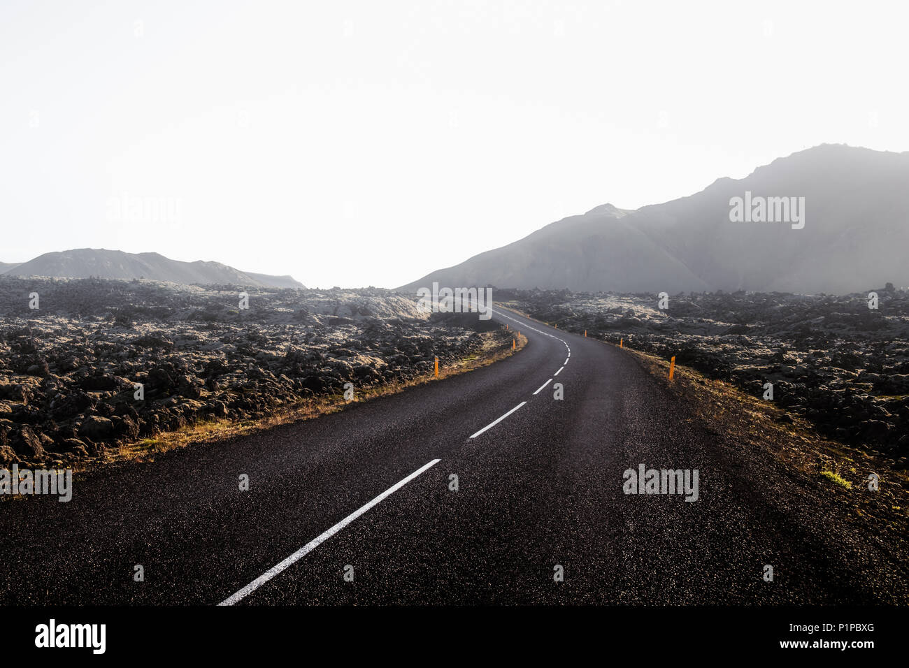 Paysage typique de l'Islande avec road Banque D'Images