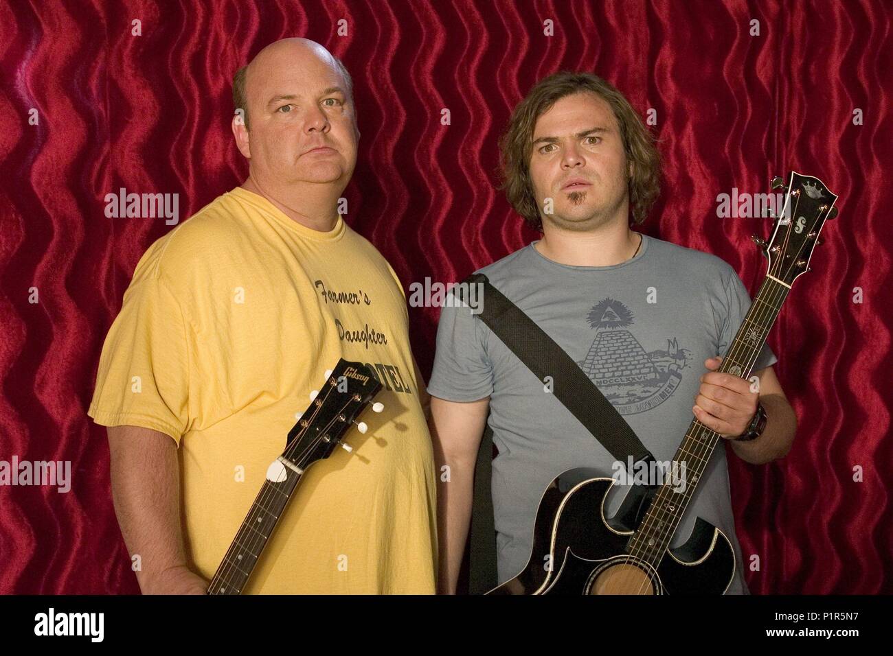 Titre original : Tenacious D. dans 'Le PICK OF DESTINY'. Titre en anglais : Tenacious D. dans 'Le PICK OF DESTINY'. Directeur de film : LIAM LYNCH. Année : 2006. Stars : Jack Black, KYLE GASS. Credit : New Line Productions / ROSENTHAL, ZADE / Album Banque D'Images