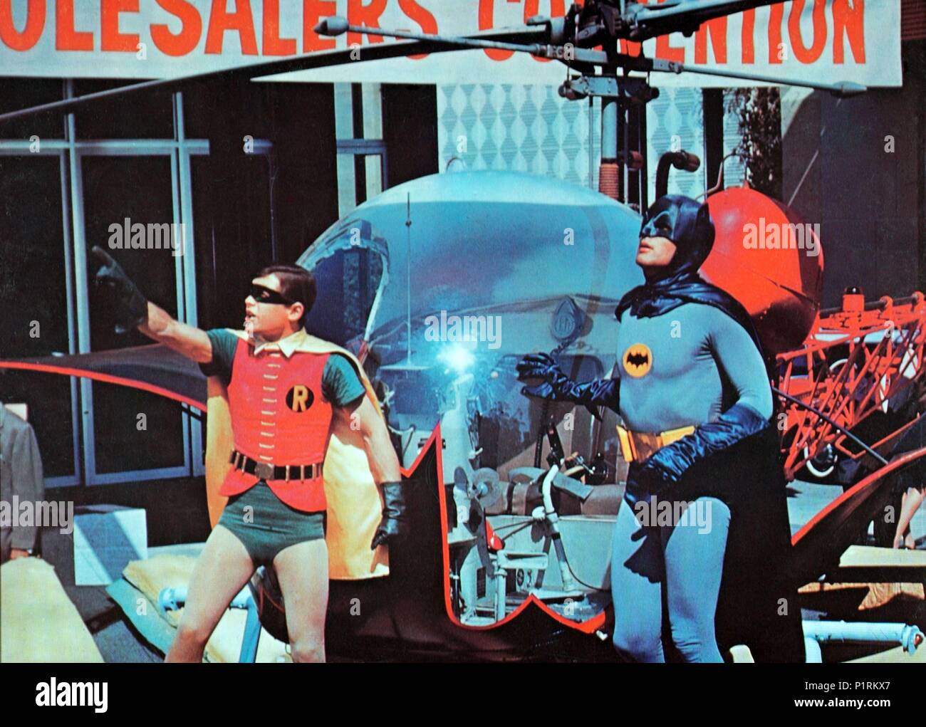 Film Original Titre : Batman. Titre en anglais : Batman : LE FILM. Directeur de film : LESLIE MARTINSON. Année : 1966. Stars : ADAM WEST, BURT WARD. Crédit : 20TH CENTURY FOX / Album Banque D'Images