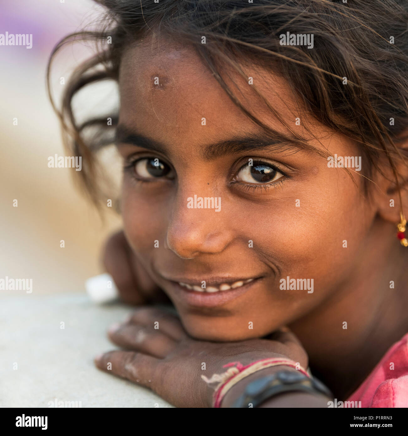 Portrait d'une jeune Indienne, Jaisalmer, Rajasthan, India Banque D'Images